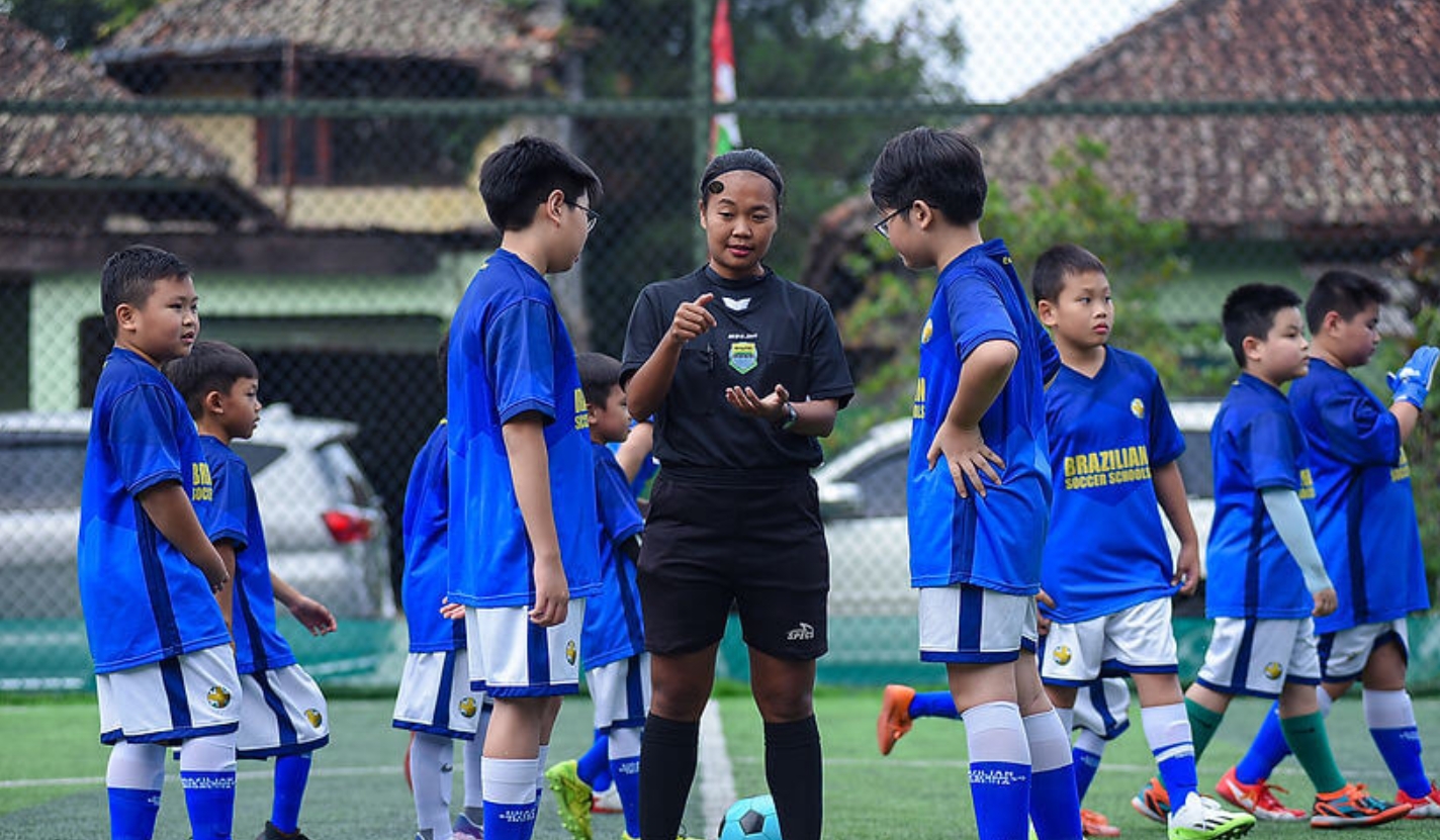 Cara Membentuk Pemain Sepak Bola Berkualitas Melalui Latihan Teknik dan Fisik yang Terarah